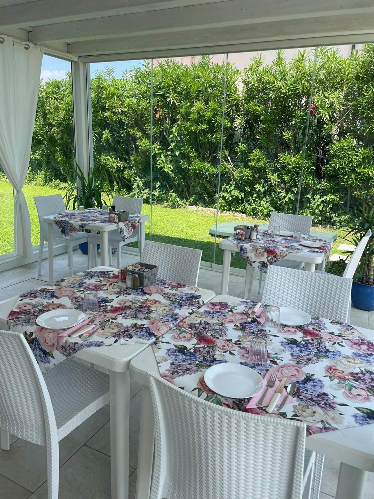 Bed And Breakfast Da Beatrice Sirmione Exterior foto